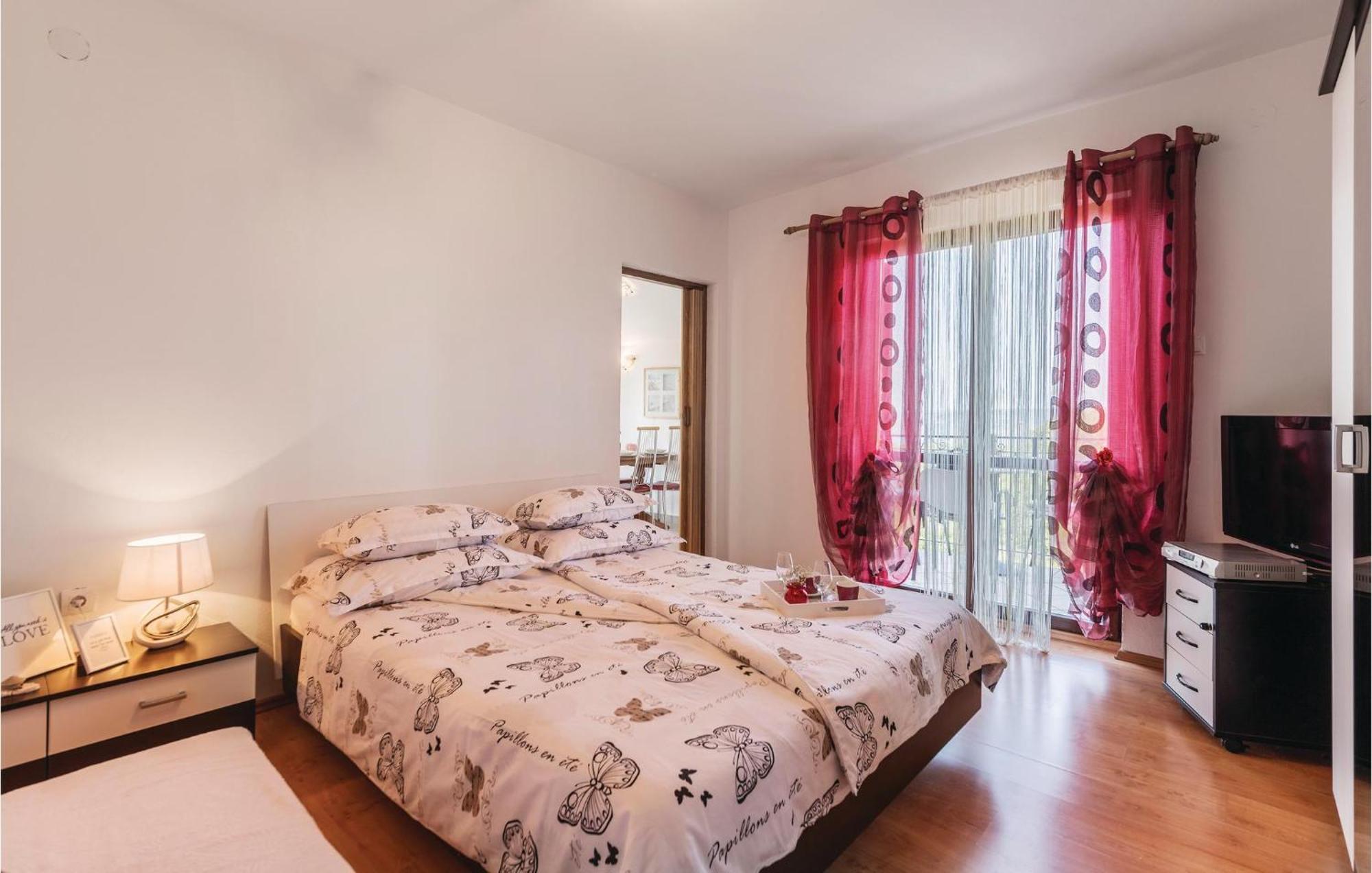Pet Friendly Apartment In Koromacno With Wifi Koromačno Exterior foto