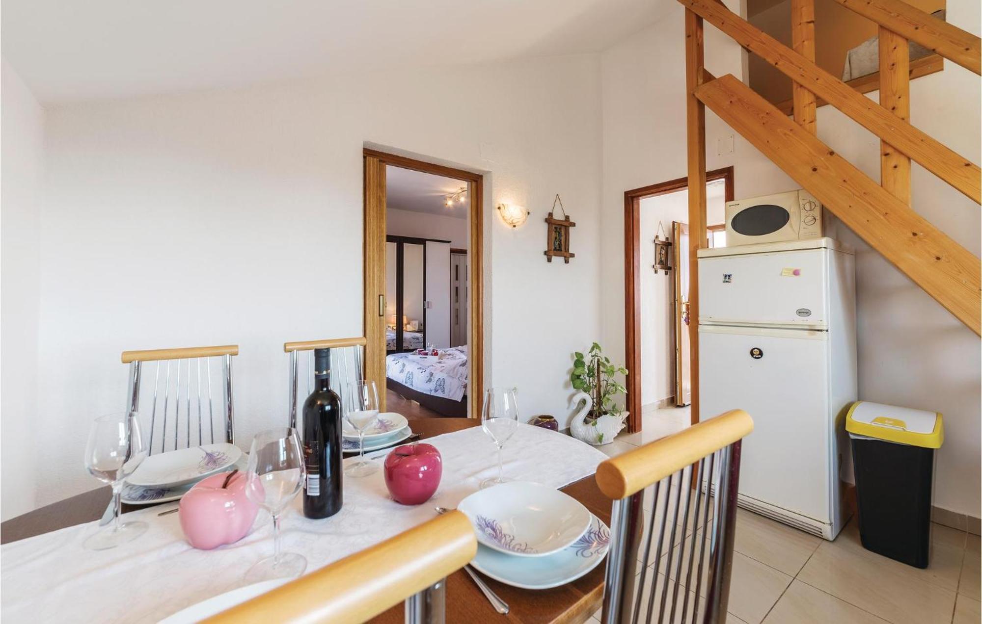 Pet Friendly Apartment In Koromacno With Wifi Koromačno Exterior foto
